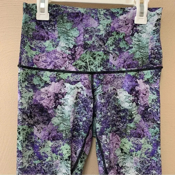 Lululemon Wunder Under Hi-Rise Tight Size 6 - Picture 4 of 10